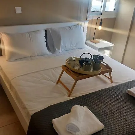 Artemis Panorama Chic Getaway